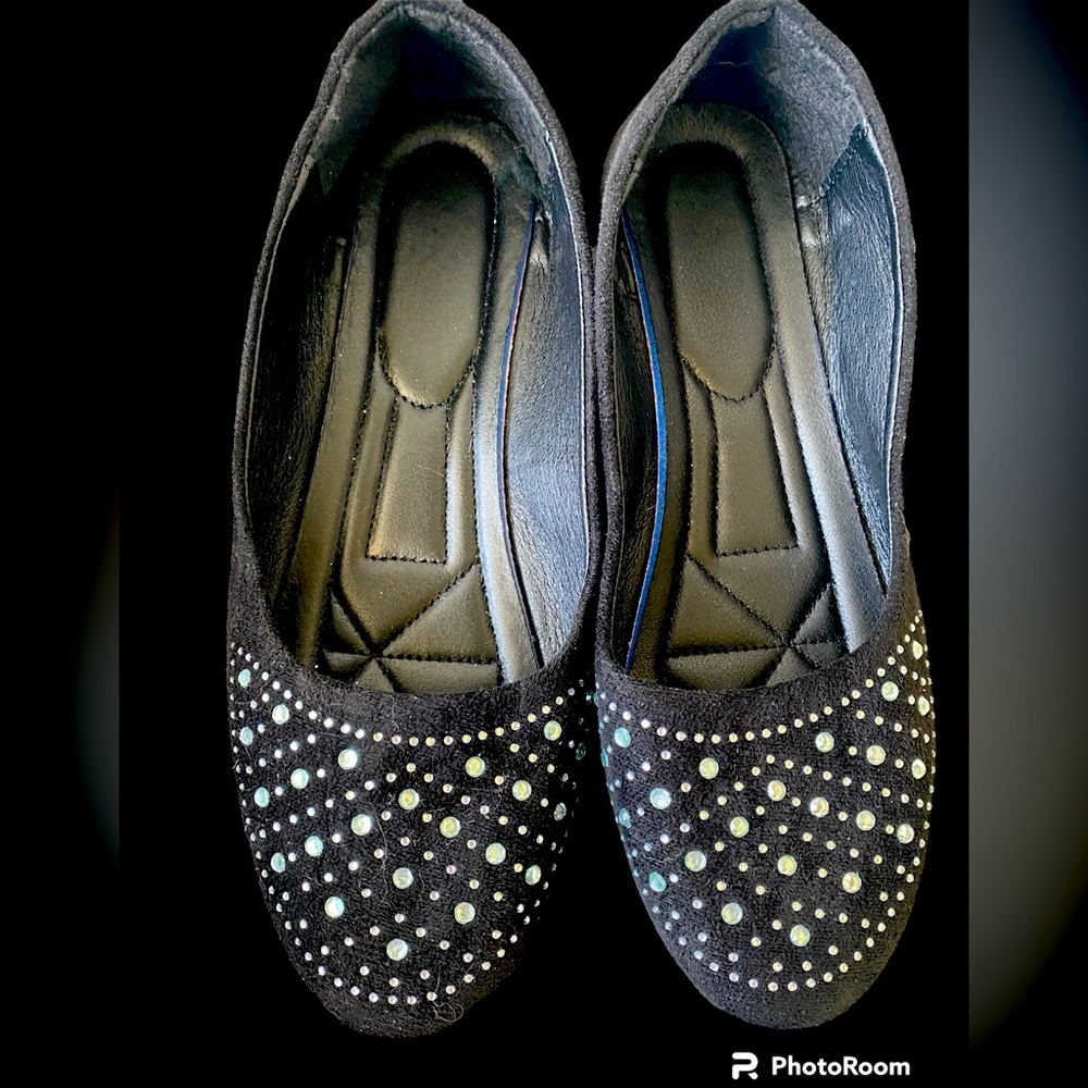 Women’s size 10 flats